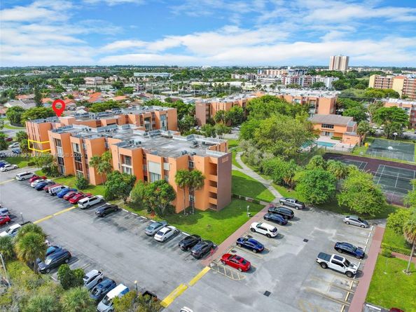 9440 W Flagler St 201, Miami FL 33174