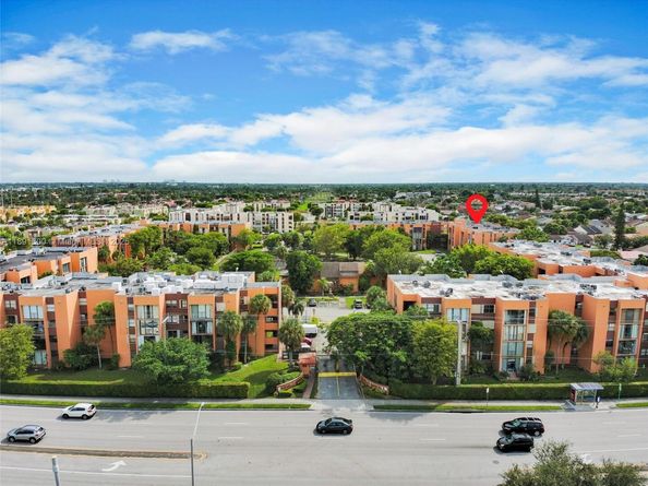 9440 W Flagler St 201, Miami FL 33174