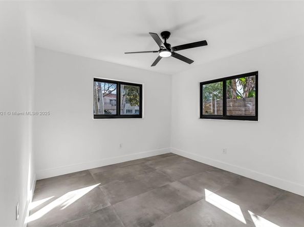 7120 SW 92nd Ave, Miami FL 33173