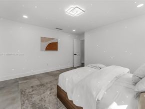 7120 SW 92nd Ave, Miami FL 33173