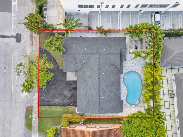 7120 SW 92nd Ave, Miami FL 33173