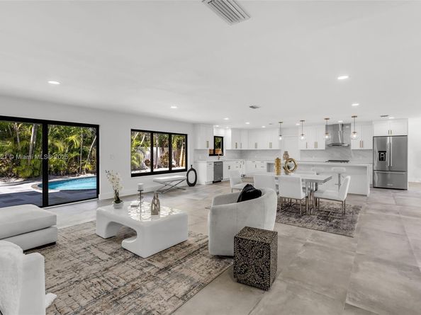 7120 SW 92nd Ave, Miami FL 33173