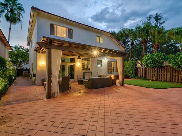 10934 NW 59th St, Doral FL 33178