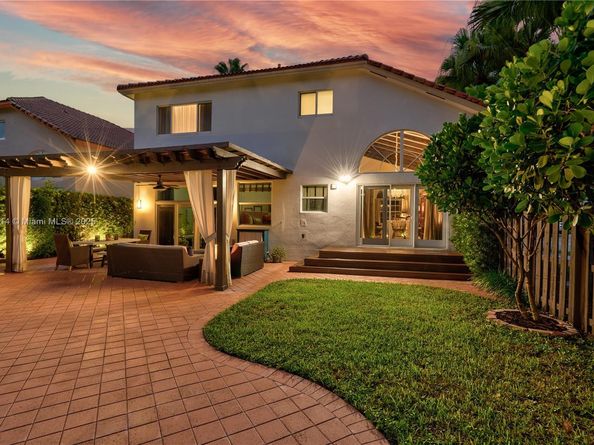 10934 NW 59th St, Doral FL 33178