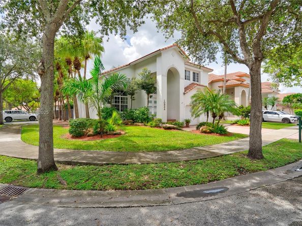 10934 NW 59th St, Doral FL 33178