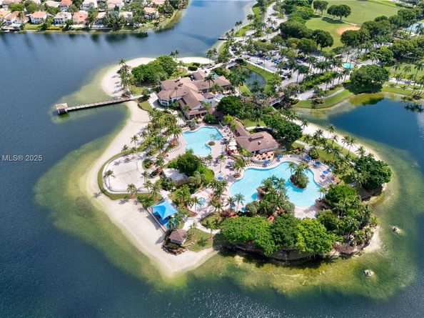 10934 NW 59th St, Doral FL 33178