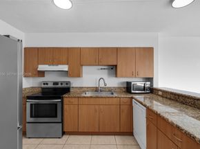 1475 SW 8th St 610, Miami FL 33135