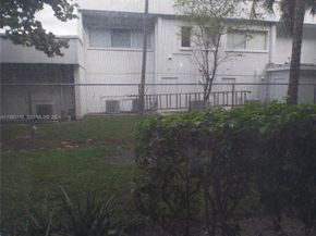 410 SE 2nd St 115, Hallandale Beach FL 33009