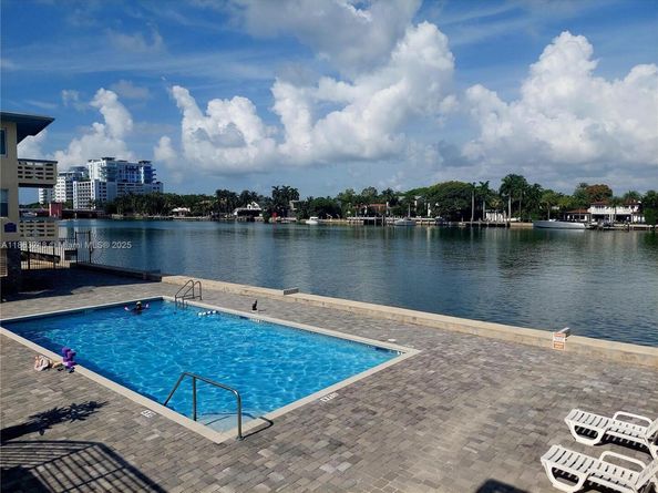 6484 Indian Creek Drive 320, Miami Beach FL 33141
