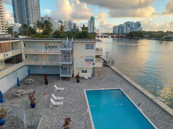 6484 Indian Creek Drive 320, Miami Beach FL 33141