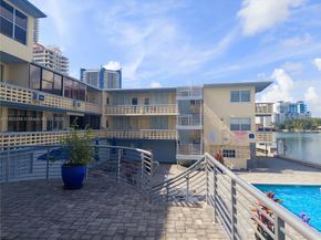 6484 Indian Creek Drive 320, Miami Beach FL 33141