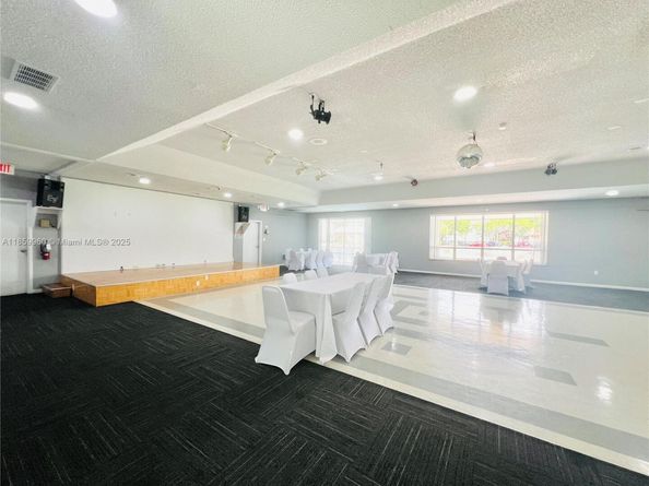 1810 SW 81st Ave 2201, North Lauderdale FL 33068