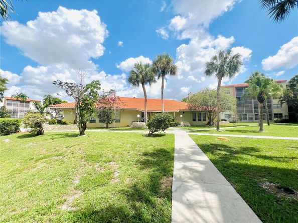1810 SW 81st Ave 2201, North Lauderdale FL 33068