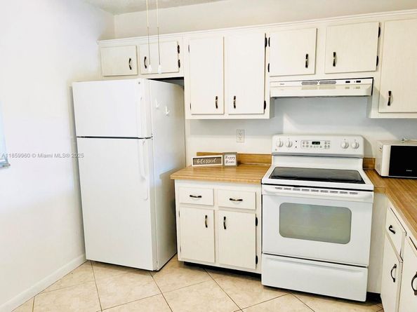 1810 SW 81st Ave 2201, North Lauderdale FL 33068