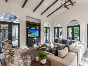 6350 SW 107th St, Pinecrest FL 33156