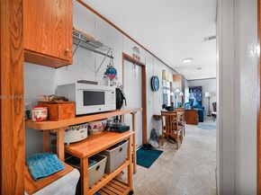 8701 SW 17th Ct, Davie FL 33324