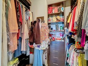 9411 N Hollybrook Lake Dr 304, Pembroke Pines FL 33025