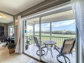 9411 N Hollybrook Lake Dr 304, Pembroke Pines FL 33025