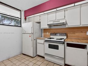 114 Lake Emerald Dr 104, Oakland Park FL 33309