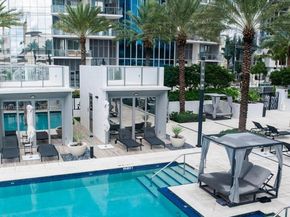 851 NE 1st Ave 1811, Miami FL 33132