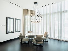 851 NE 1st Ave 1811, Miami FL 33132