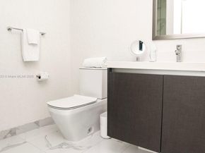 851 NE 1st Ave 1811, Miami FL 33132