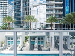 851 NE 1st Ave 1811, Miami FL 33132