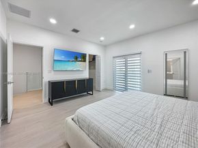 8206 NW 43rd St, Doral FL 33166