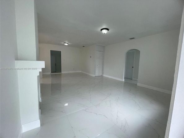 7631 NW 4th Ave, Miami FL 33150