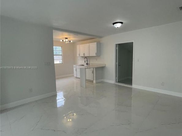 7631 NW 4th Ave, Miami FL 33150