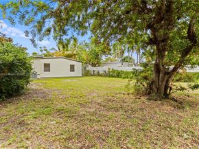 1745 NE 182 St, North Miami Beach FL 33162