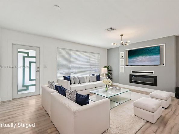 2455 Wiley Ct, Hollywood FL 33020