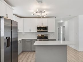 2455 Wiley Ct, Hollywood FL 33020