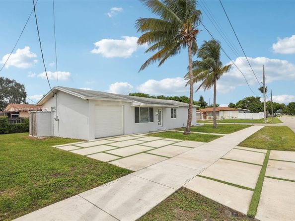 2455 Wiley Ct, Hollywood FL 33020