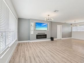 2455 Wiley Ct, Hollywood FL 33020