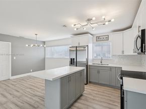 2455 Wiley Ct, Hollywood FL 33020