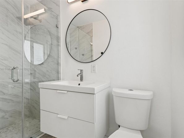 2455 Wiley Ct, Hollywood FL 33020