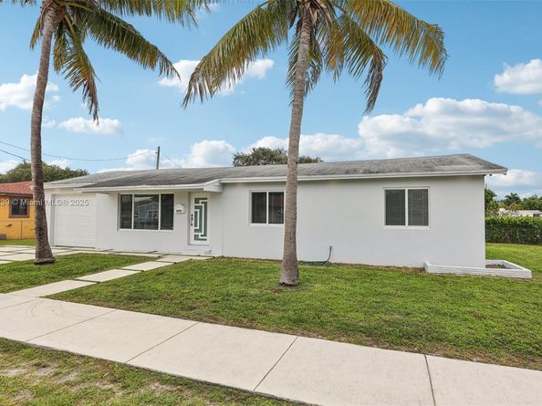 2455 Wiley Ct, Hollywood FL 33020