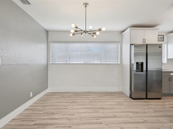 2455 Wiley Ct, Hollywood FL 33020
