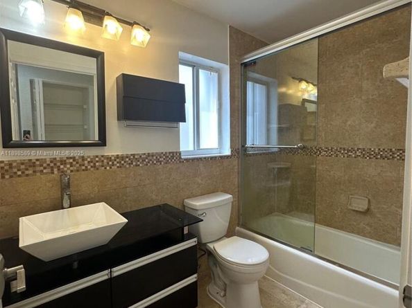 4279 Greenbriar Ln, Weston FL 33331