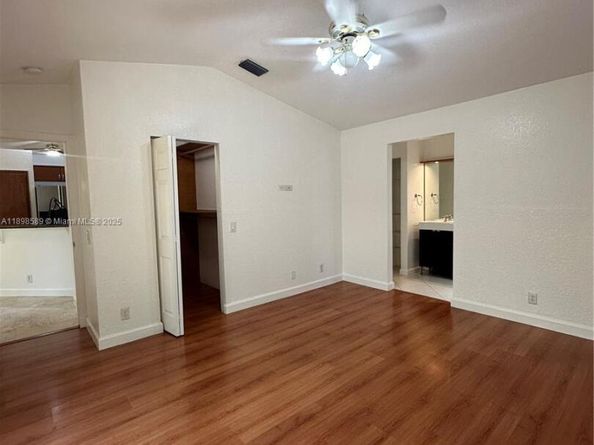 4279 Greenbriar Ln, Weston FL 33331