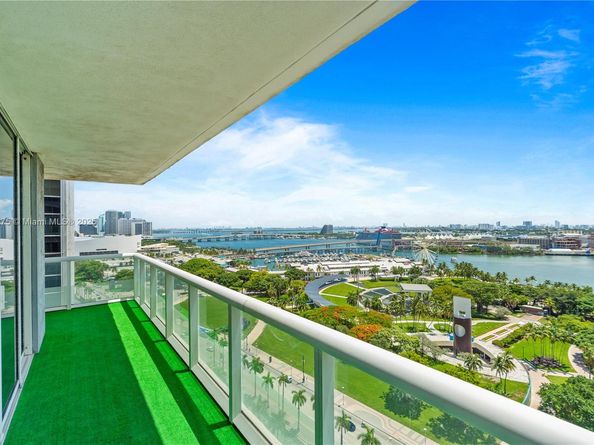 50 Biscayne Blvd 1902, Miami FL 33132