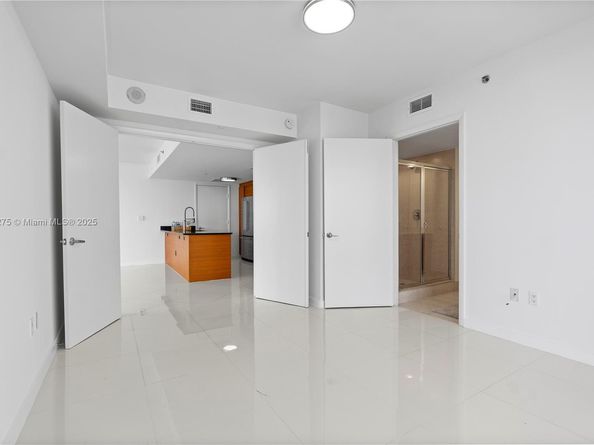 50 Biscayne Blvd 1902, Miami FL 33132