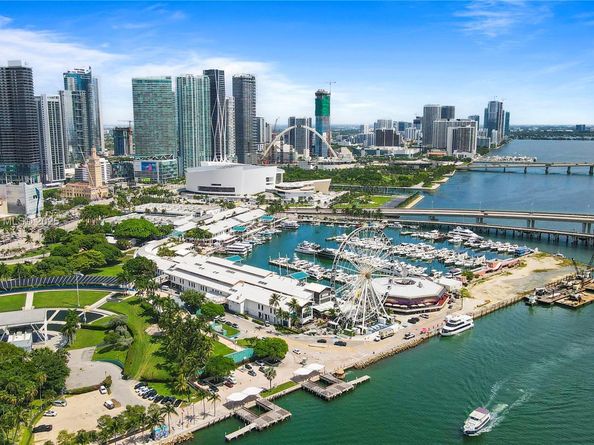 50 Biscayne Blvd 1902, Miami FL 33132
