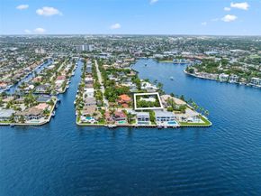 2587 SE 8th St, Pompano Beach FL 33062