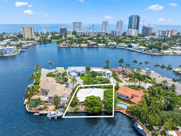 2587 SE 8th St, Pompano Beach FL 33062