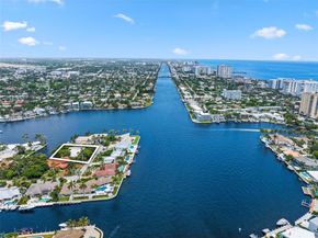 2587 SE 8th St, Pompano Beach FL 33062