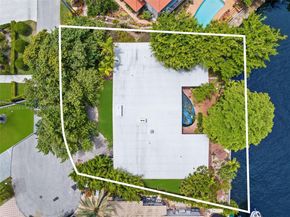 2587 SE 8th St, Pompano Beach FL 33062