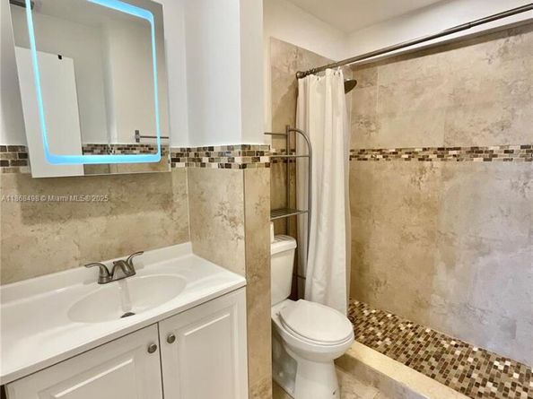 3545 NE 167th St 505, North Miami Beach FL 33160