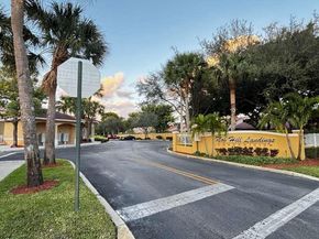 9905 Westwood Dr 343, Tamarac FL 33321